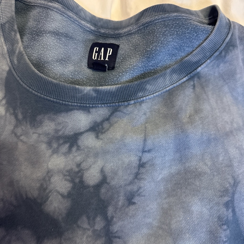 GAP Cloudy Blue Sweatshirt